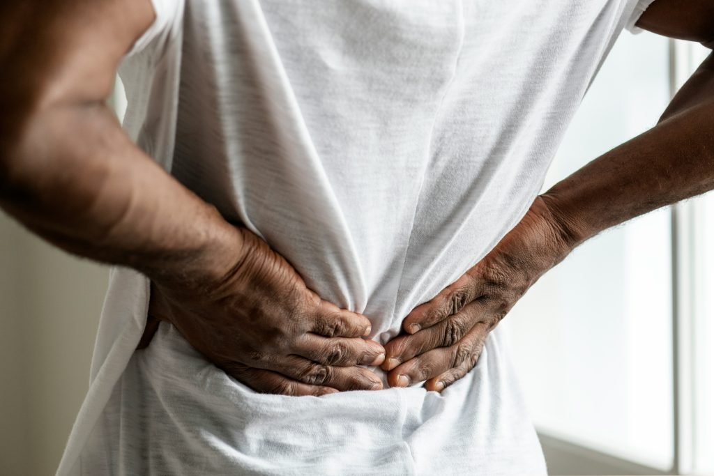 Chronic back pain and lumbago: understanding, relieving and preventing long-term pain